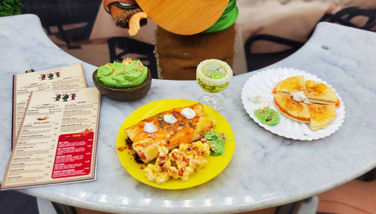 Classic* - Chef Gina's 1:6 Scale Doll Food Subscription Box