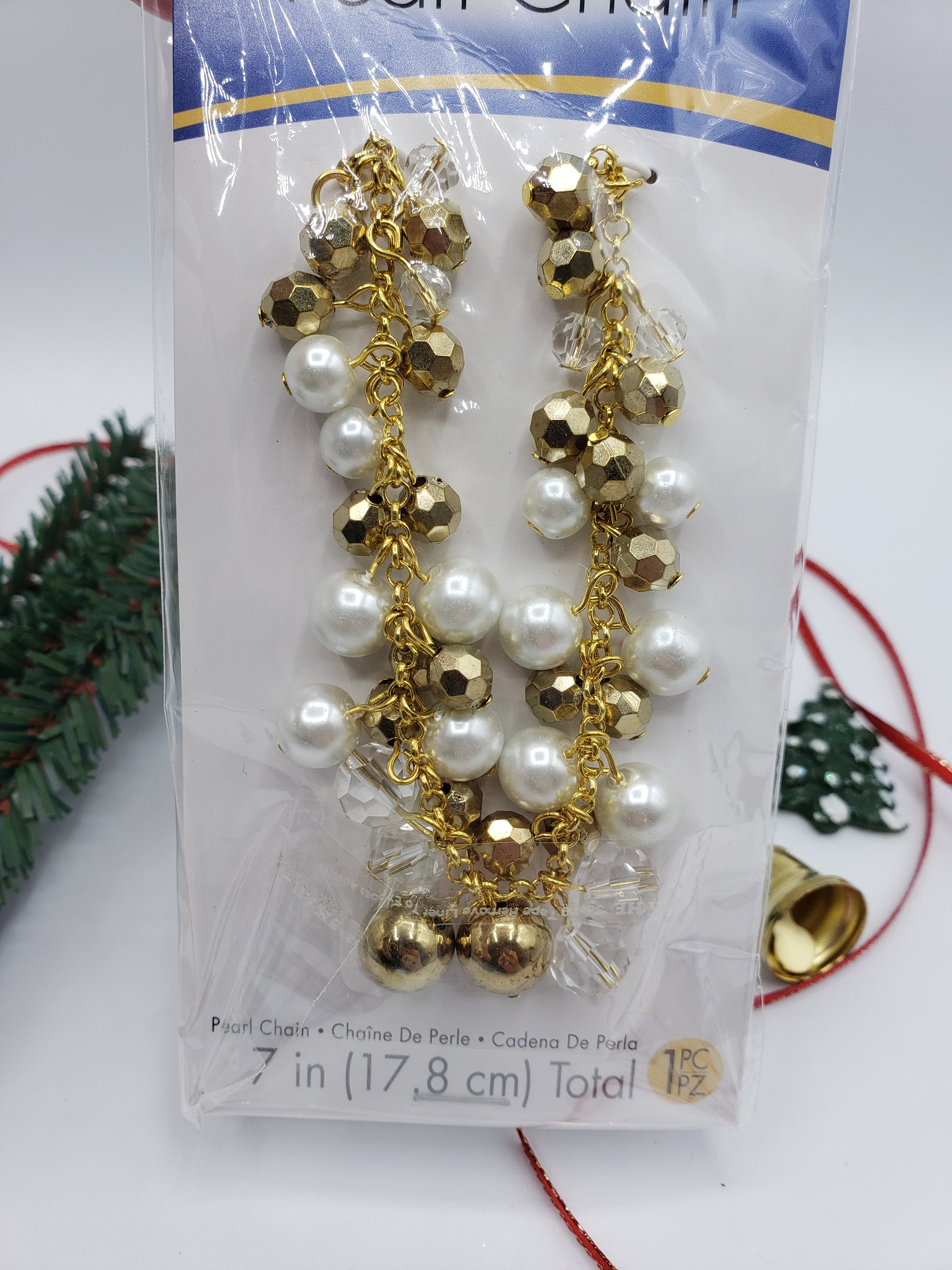 Beginner wreath making kit fashion dolls pearl and gold bead chain 7 inch festive decoration
